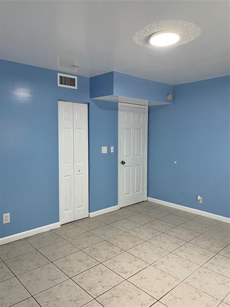 Building Photo - 2930 NW 55th Ave