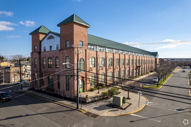 Building Photo - Pellettieri Homes 55+