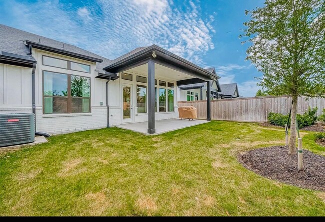 Building Photo - 15306 Spanish Ranchos Wy