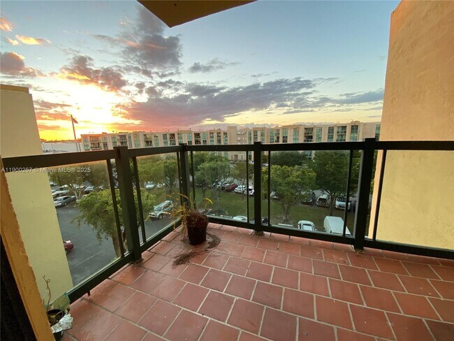 Building Photo - 11800 SW 18th St