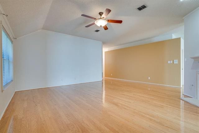 Building Photo - 2701 Chatsworth Dr