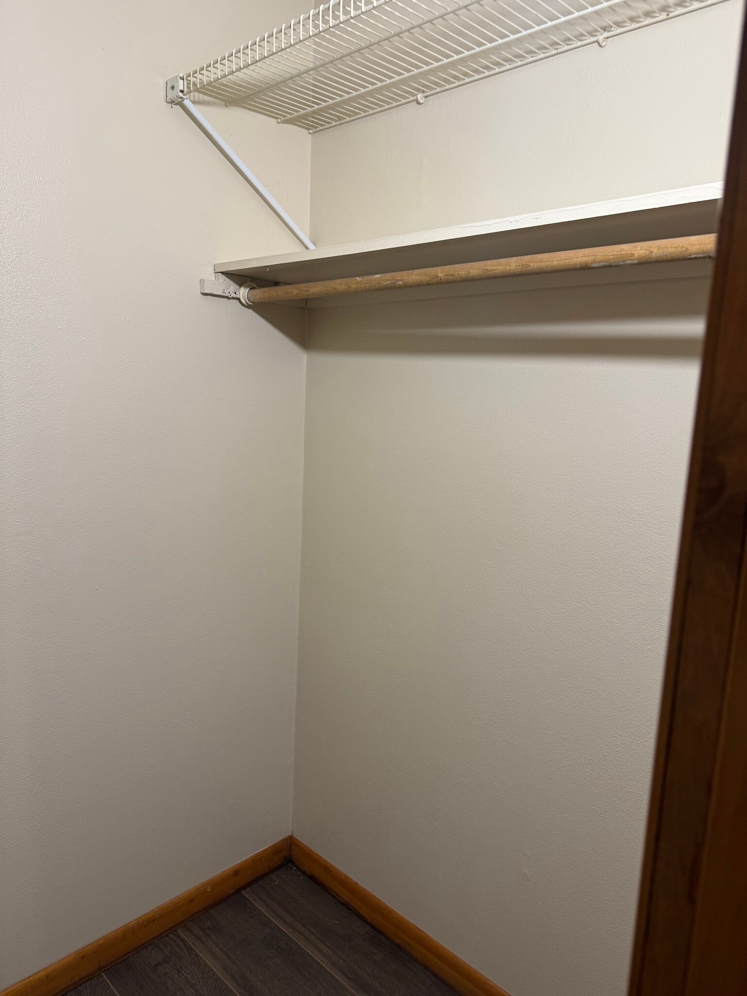 Building Photo - 285 1/4 Walnut St