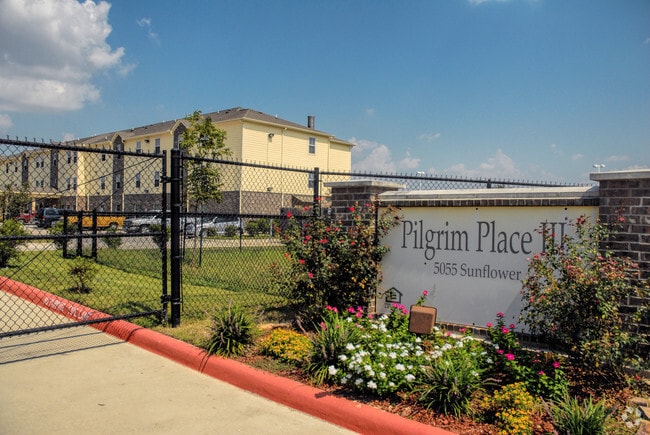 Building Photo - Pilgrim Place III