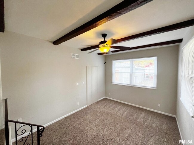 Building Photo - 2109 N Windermere Ave