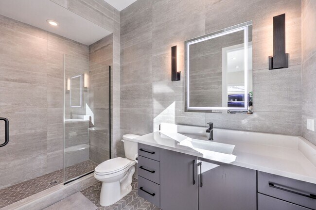 Building Photo - Exquisite 6-bed/ 6-bath residence nestled within the prestigious, guard-gated community of Revere...