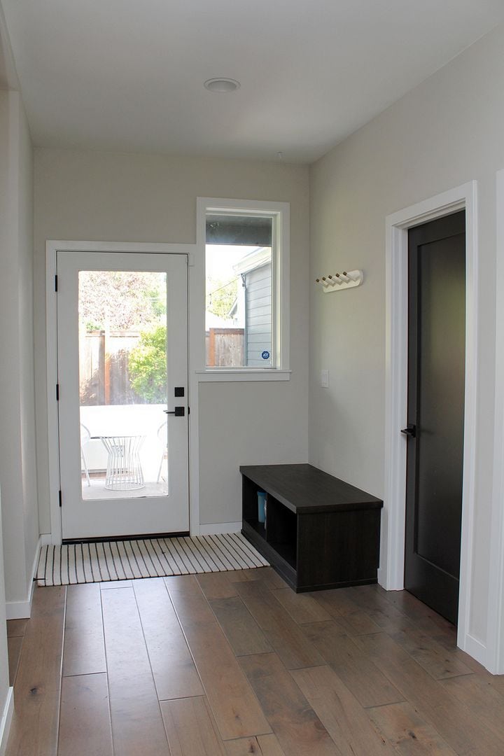 Building Photo - 8240 SW 47th Ave