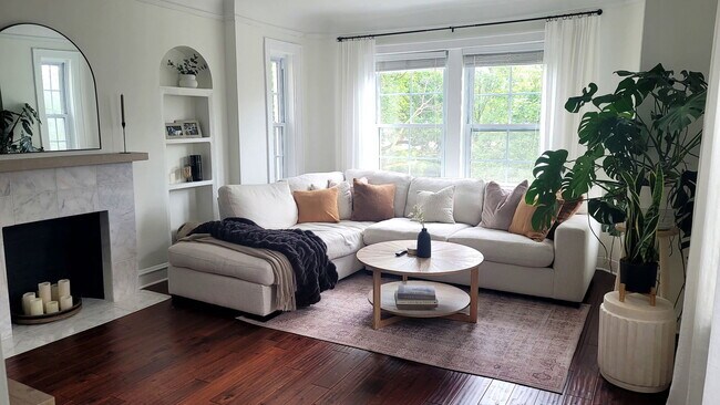 Building Photo - 7910 Karlov Ave