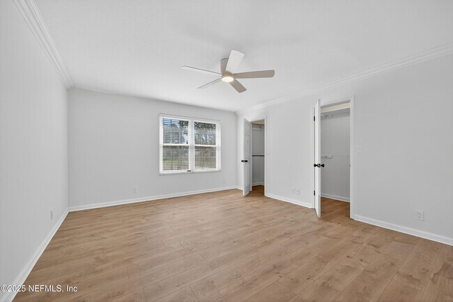 Building Photo - 6201 Grayling Dr