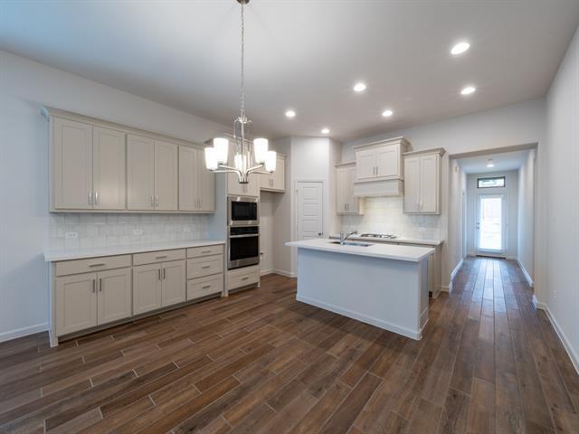 Building Photo - 9316 Paintbrush Dr