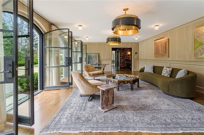 Building Photo - 3612 Castlegate Dr NW