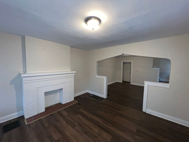 Building Photo - 1483-1485 Republic Ave