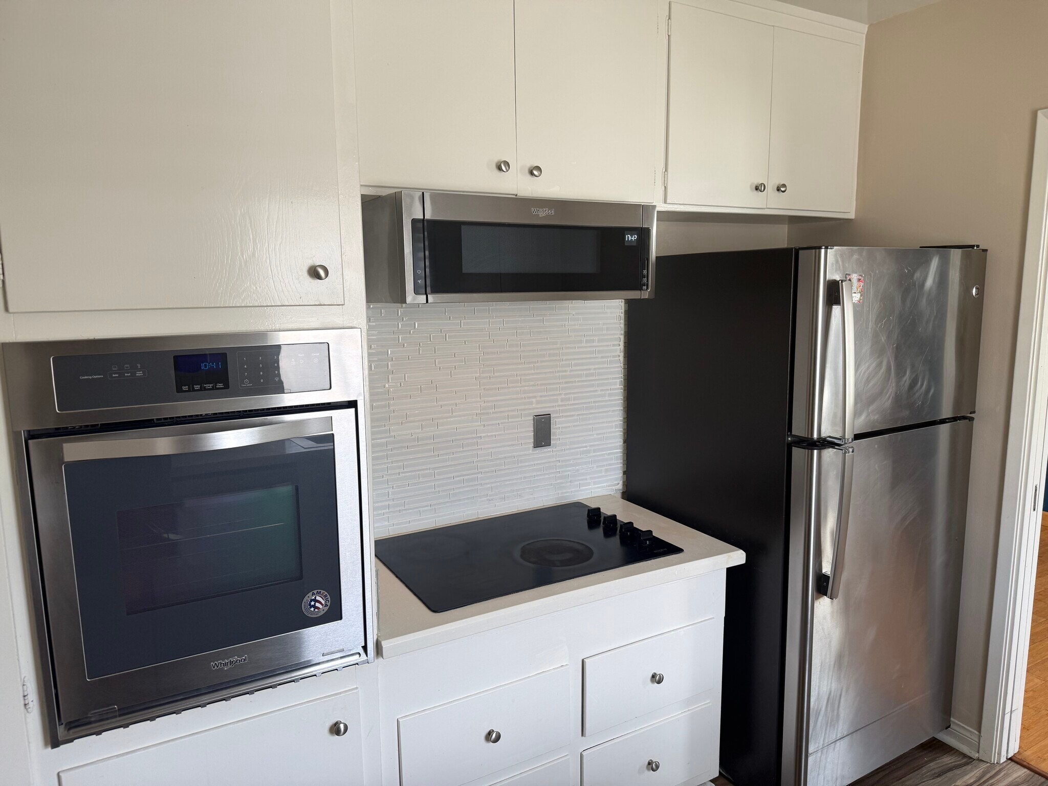 Building Photo - 1227 E 1st St