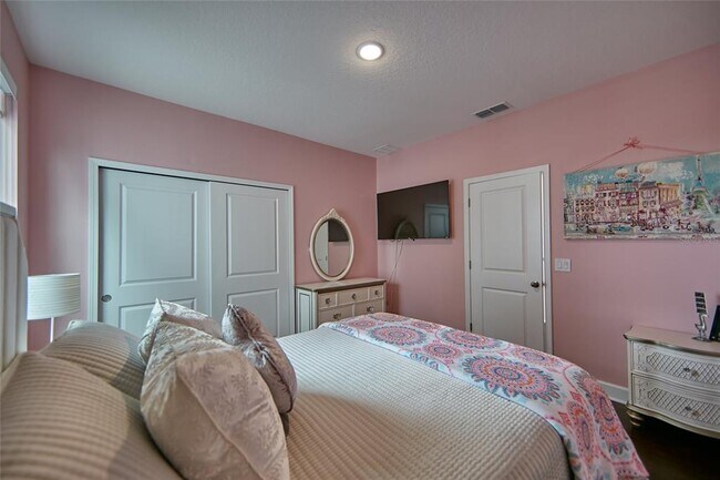 Building Photo - 13408 Beebe Aly