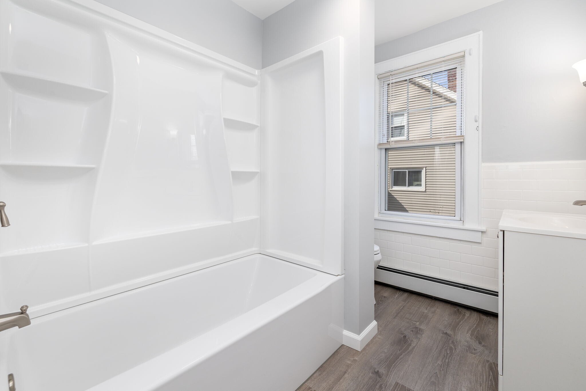 Building Photo - 971 Enfield St