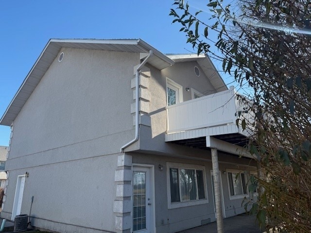 Building Photo - 6 Fairway Ln
