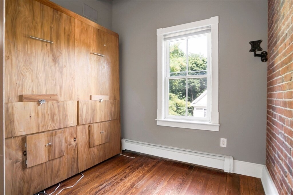 Building Photo - 151 Highland St