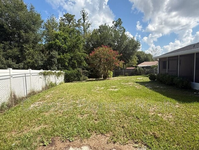 Building Photo - 6063 Shingler Ave