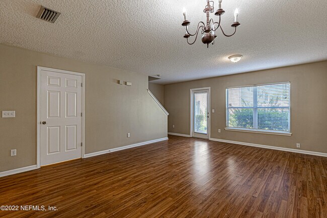 Building Photo - 1500 Calming Water Dr