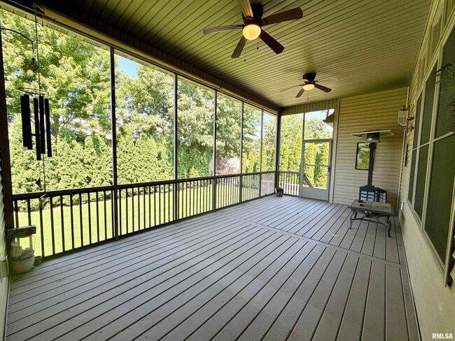 Building Photo - 1805 Blue Stone Dr