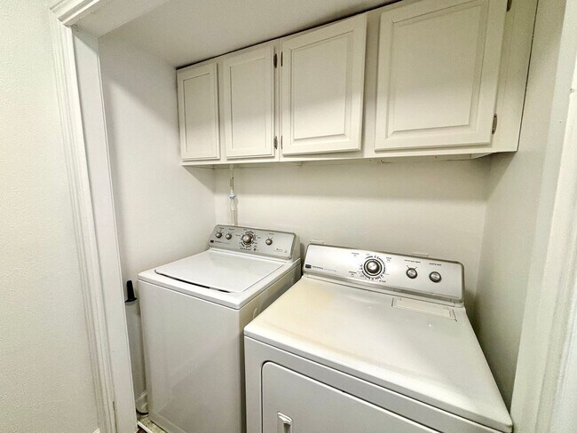 Building Photo - **1150/MONTH** MEDICAL CENTER***