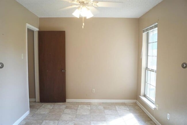 Building Photo - 101 Stubblefield Dr