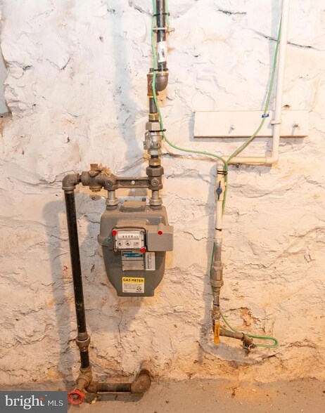 Building Photo - 3914 Ridgewood Ave