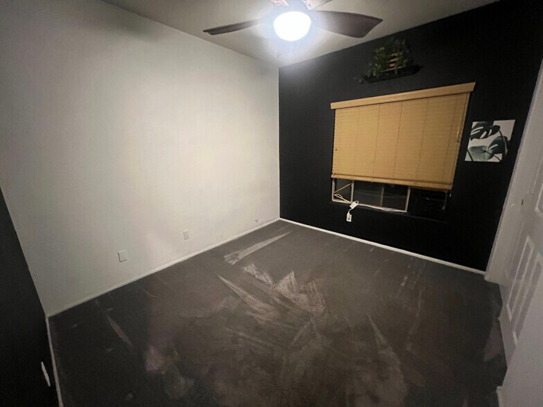 Building Photo - 17372 W Navajo St