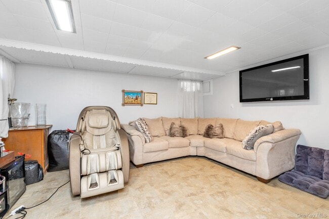 Building Photo - 1815 Schermerhorn St