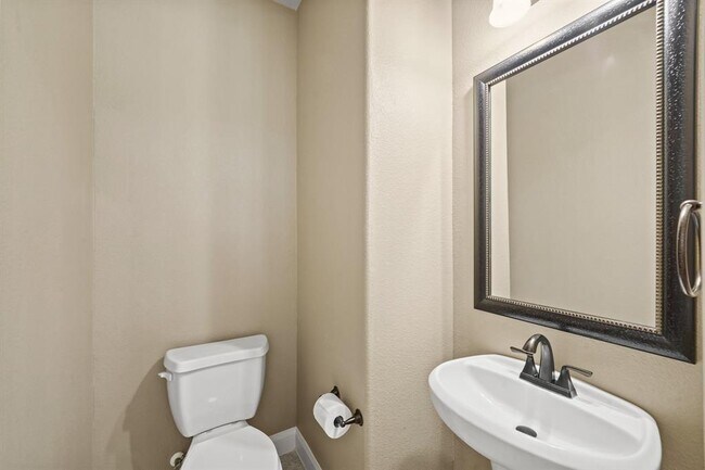 Building Photo - 28223 Red Shady Oaks Dr
