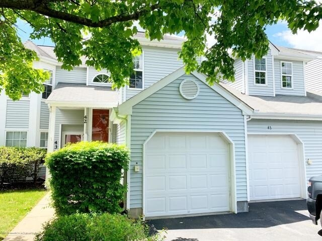 Primary Photo - 43 Pagoda Ln