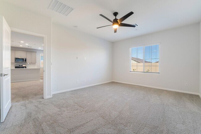Building Photo - Modern Living in Cadence – 3 Bedroom Beauty!