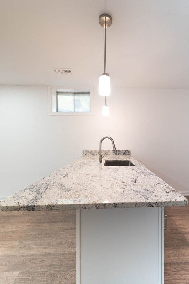 Building Photo - Fabulous Home in Aquia Harbor