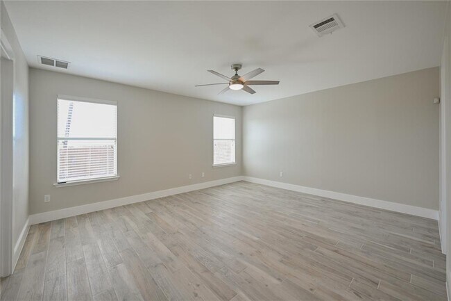 Building Photo - 13617 Coomer Path