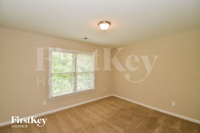 Building Photo - 1107 Charter Oak Ct