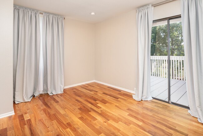 Building Photo - 4015 Camino Lindo