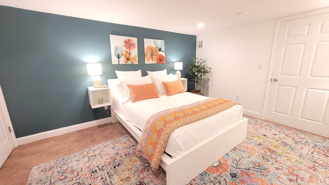 Spacious new bedroom - 7109 Peachtree Rd