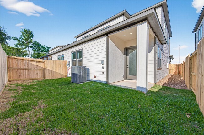 Building Photo - 4330 Avron Dr