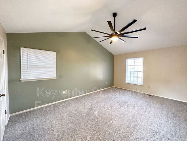 Building Photo - 2747 Sherborn Ln