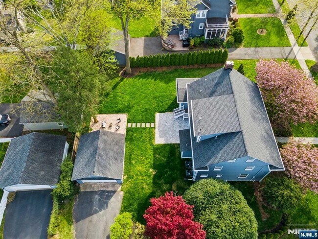 Building Photo - 648 East St