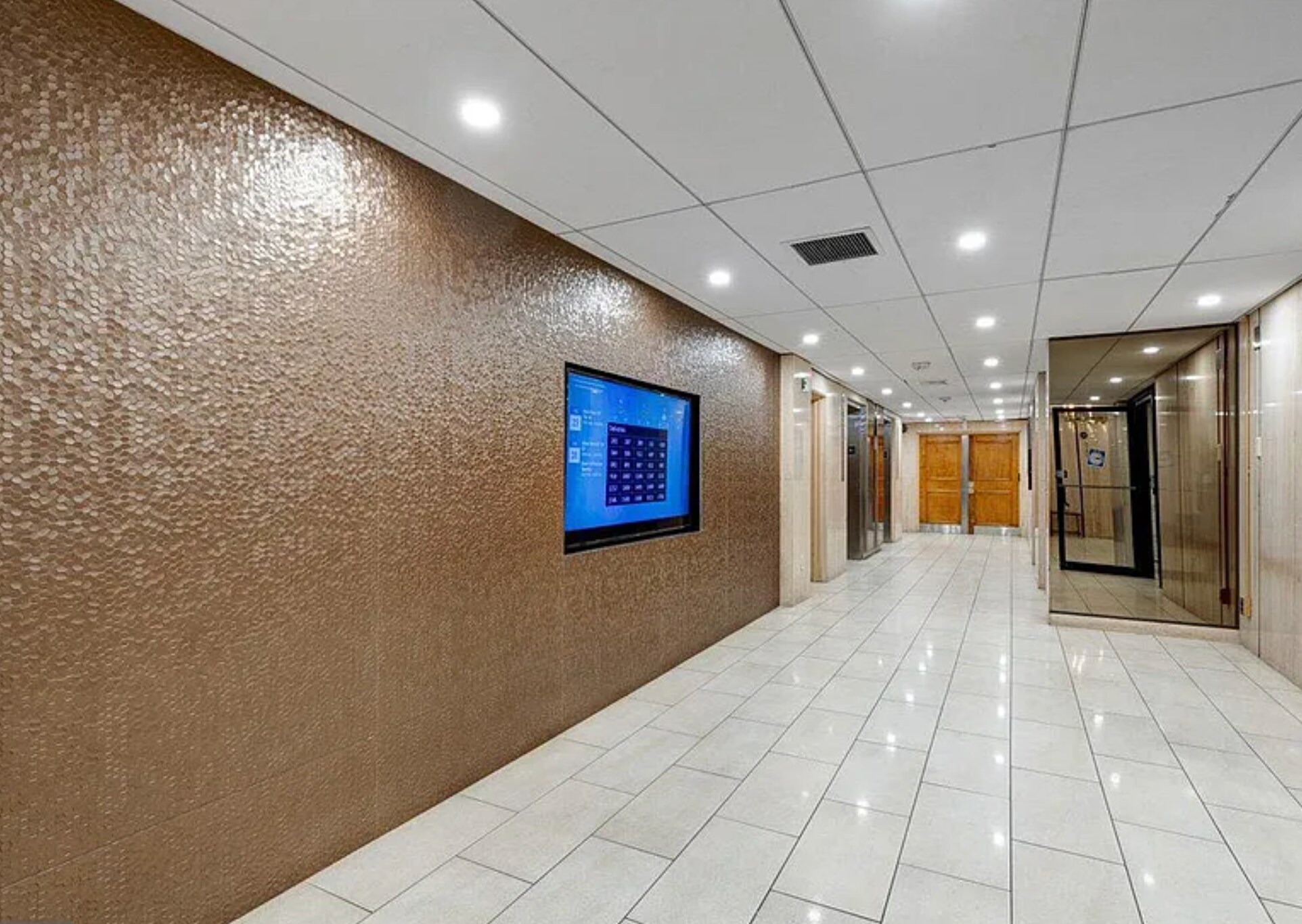 Building Photo - 6101 Edsall Rd