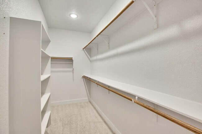 Building Photo - 48 Rancho Trail