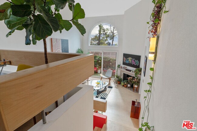 Building Photo - 1979 Grace Ave