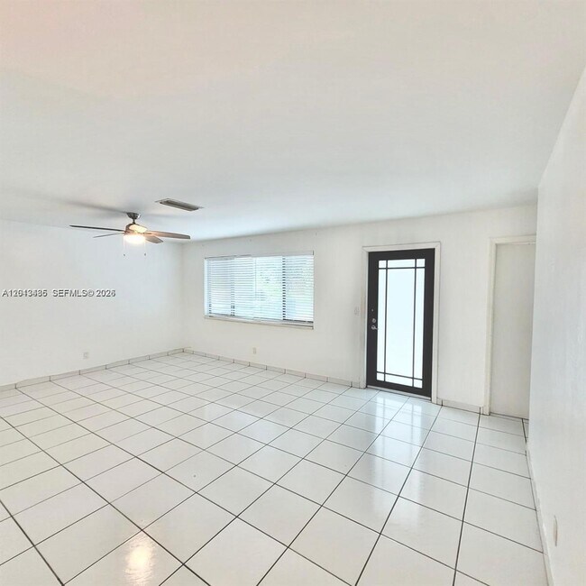 Building Photo - 6730 Charleston St
