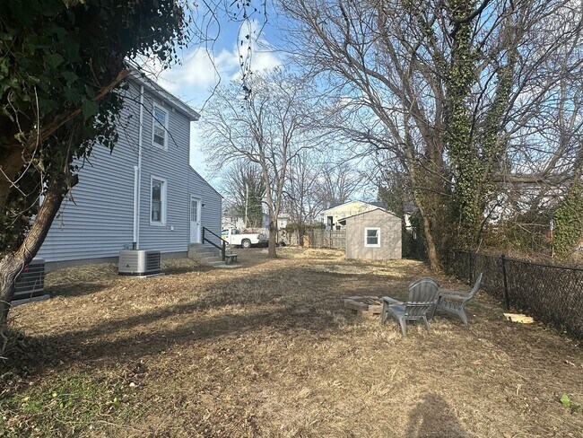 Building Photo - 125 Pennington Ave