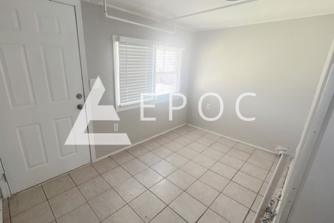 Building Photo - Newly Renovated- 2 Bedroom, 1 Bathroom Ava...