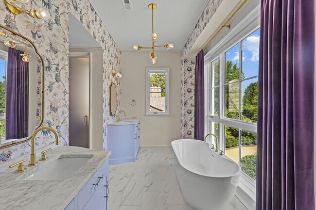 Building Photo - Rare opportunity to lease a luxury residence in The Nolen on Queens Road