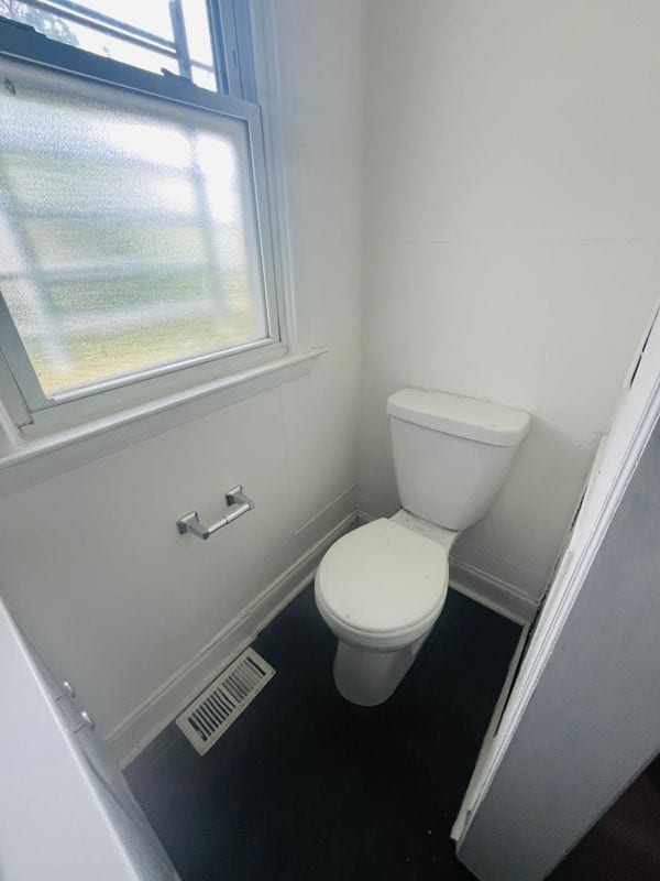 Building Photo - 1237 N Michigan Ave