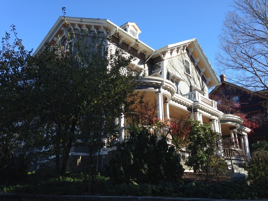 Building Photo - 36 Greenough Ave