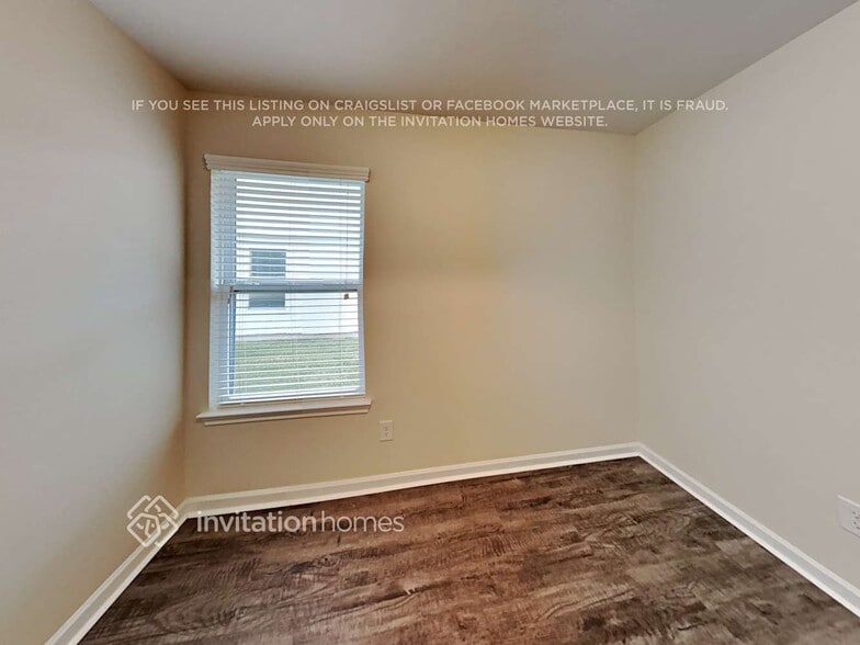Building Photo - 8574 Chaletford Dr