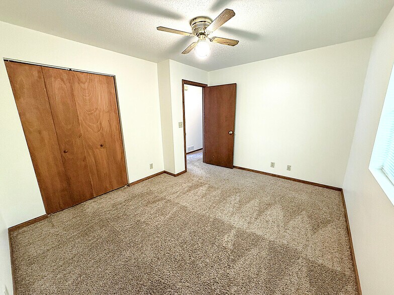 Building Photo - 2101 Mittelstadt Ln